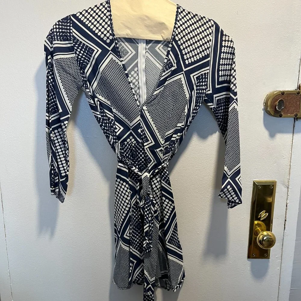 Revolve Patterned Mini Dress - Picture 4 of 7